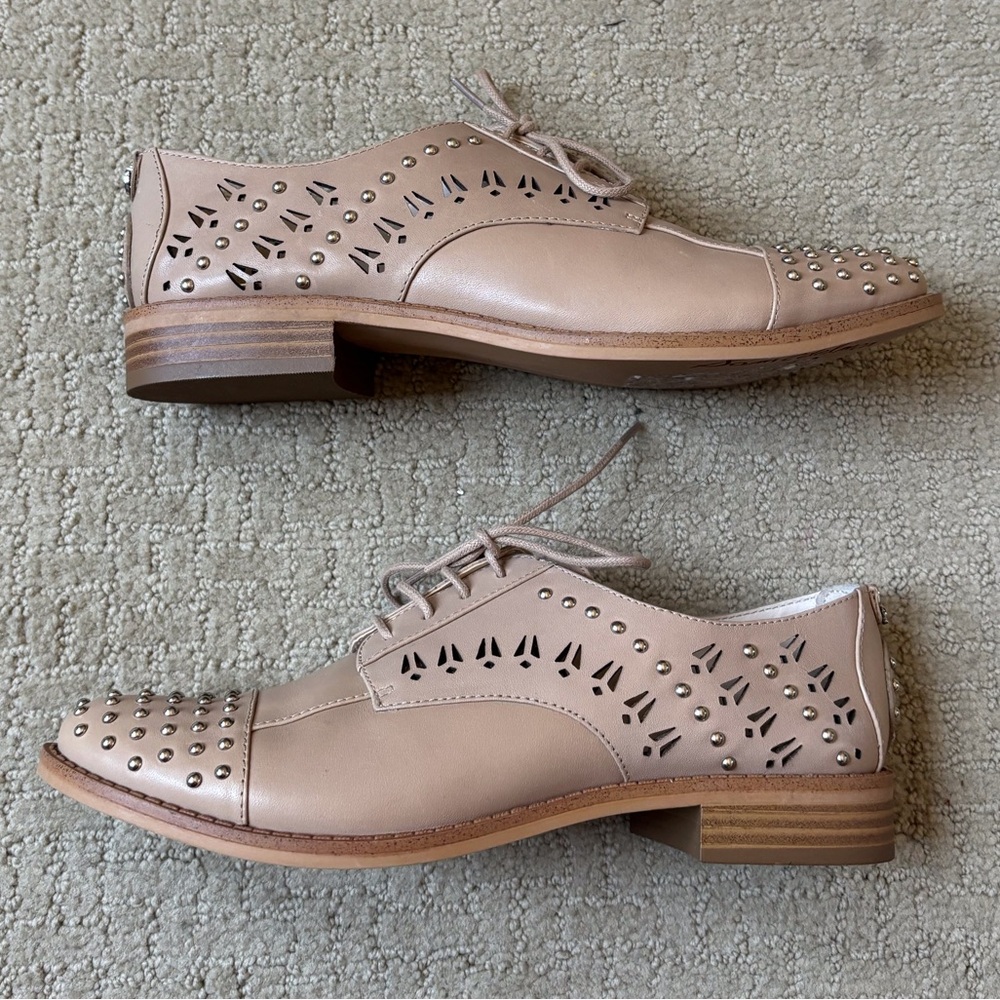 Sam Edelman Jayna Nude Leather Studded Lace Up Loafer in Women’s Size 6.5